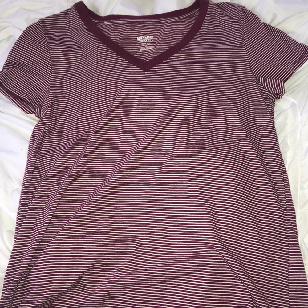 striped v neck tee